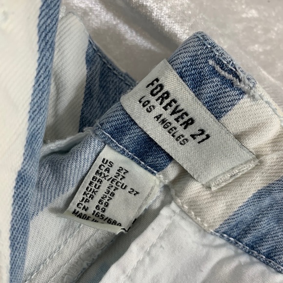 NWT Denim and white stripped cuffed shorts size 27 - Picture 4 of 13